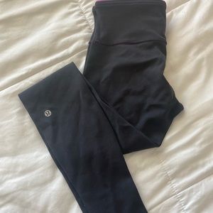 Lululemon Reversible Leggings- Black and Magenta